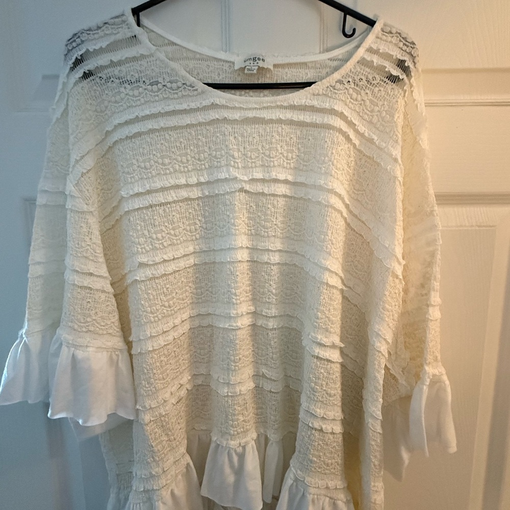 Umgee Cream Lace Ruffle Blouse